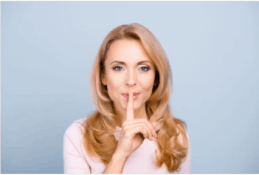 מנכלית מחפשת נער ליווי